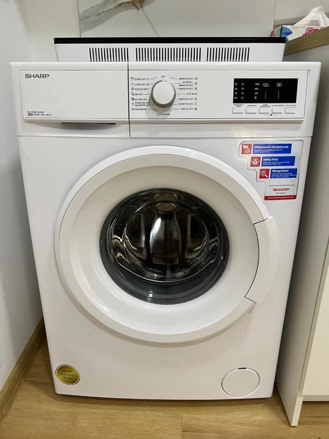 Green Apartment - Free Parking カトヴィツェ エクステリア 写真